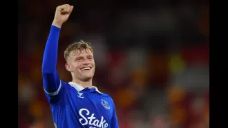 Everton player commits to team by signing long-term deal, despite interest from Man U & Man City.