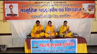 Women perform rituals on the festival of Matra Navmi at the Gayatri Shaktipeeth.