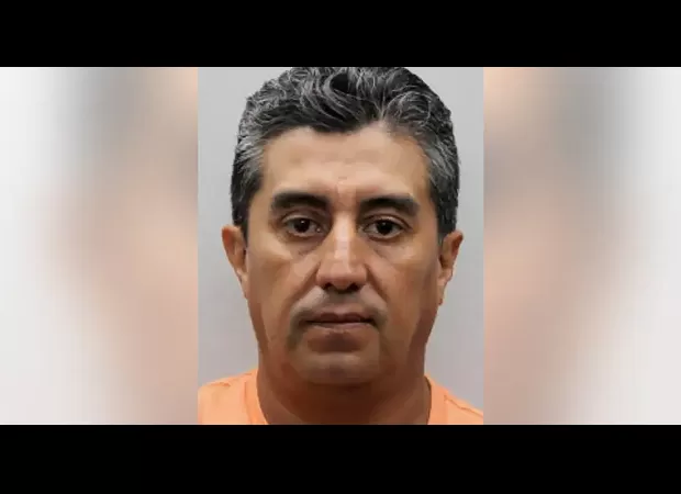 Man mistakenly stabbed and burned another woman believing her to be his ex.