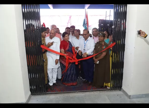 CM inaugurates new college building virtually in Bhopal.