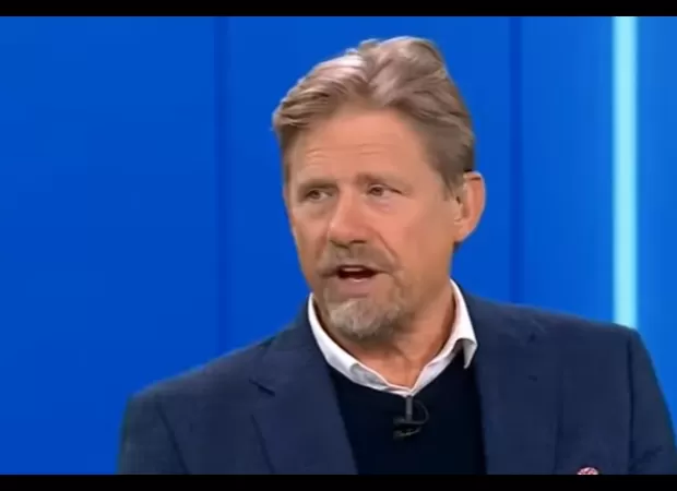 Peter Schmeichel criticizes Erik ten Hag for how he handled Scott McTominay's situation at Man United.