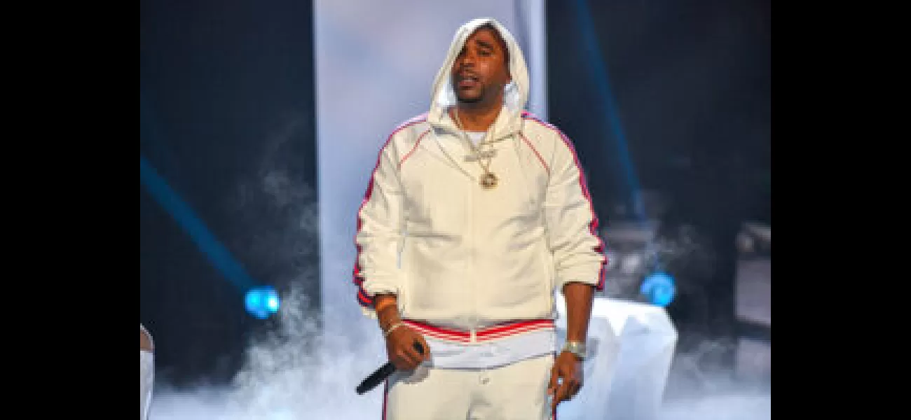 N.O.R.E hints at disapproval of Caresha's podcast win at BET Hip Hop Awards.