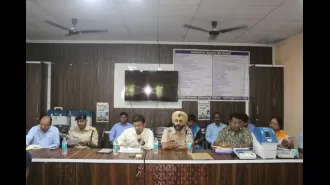 Narmadapuram Collector and SP held a meeting with officials in Sohagpur and Pipariya.