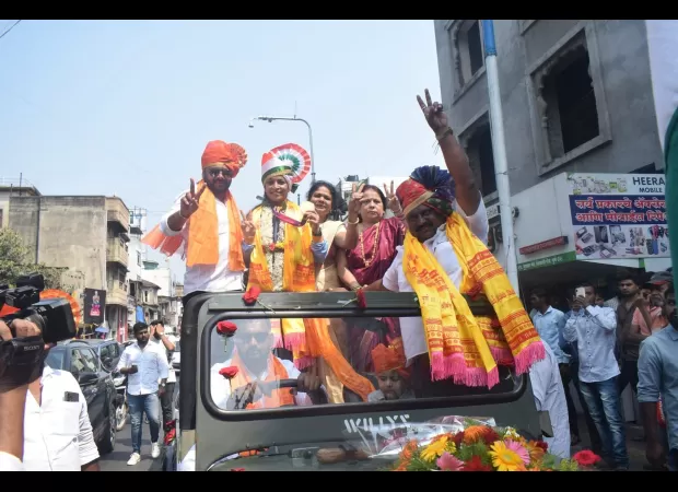 Punekars come together to celebrate Snehal Shinde's gold medal win at the Kabaddi World Cup.