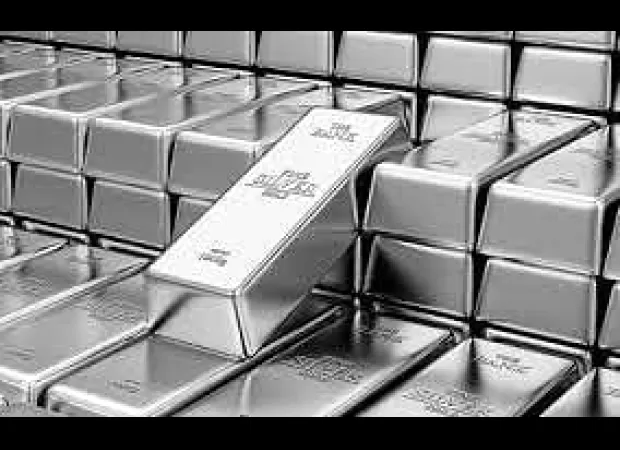 Man apprehended at Bhopal railway station with 38 kg of silver in his possession.