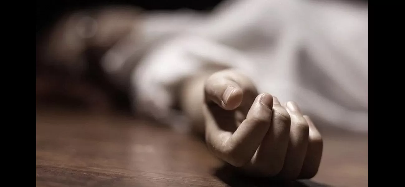 Man brutally kills wife in West Champaran, Bihar due to a dowry dispute in front of her mother.