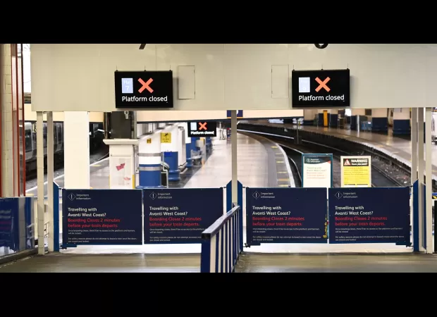 Travelers at London Euston station face major disruptions due to points failure.