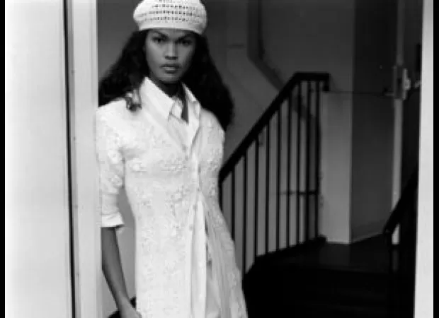 Gail O'Neill, model who transitioned to news correspondent, dies at 61.