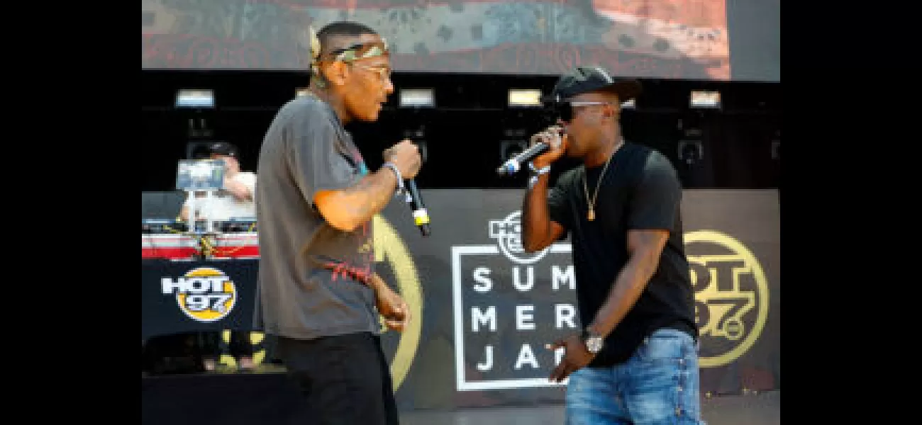 Mobb Deep sued for allegedly stealing band's logo for their own use.