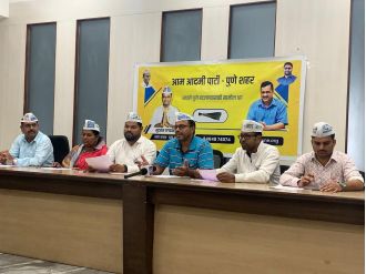 AAP launches 'Bus Mitra' to address traffic congestion in Pune.