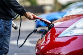 Brexit to cause £3,400 rise in electric vehicle costs in 2021.