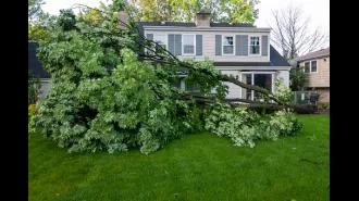 Protect your home from Babet: check roof, garden furniture, gutters, windows, doors, tree branches, power lines, etc.