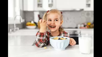 Dad choosing an easy breakfast for his two-year-old takes the cake!