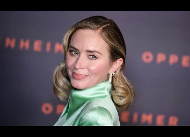 Emily apologized for her comments about a waitress' weight.