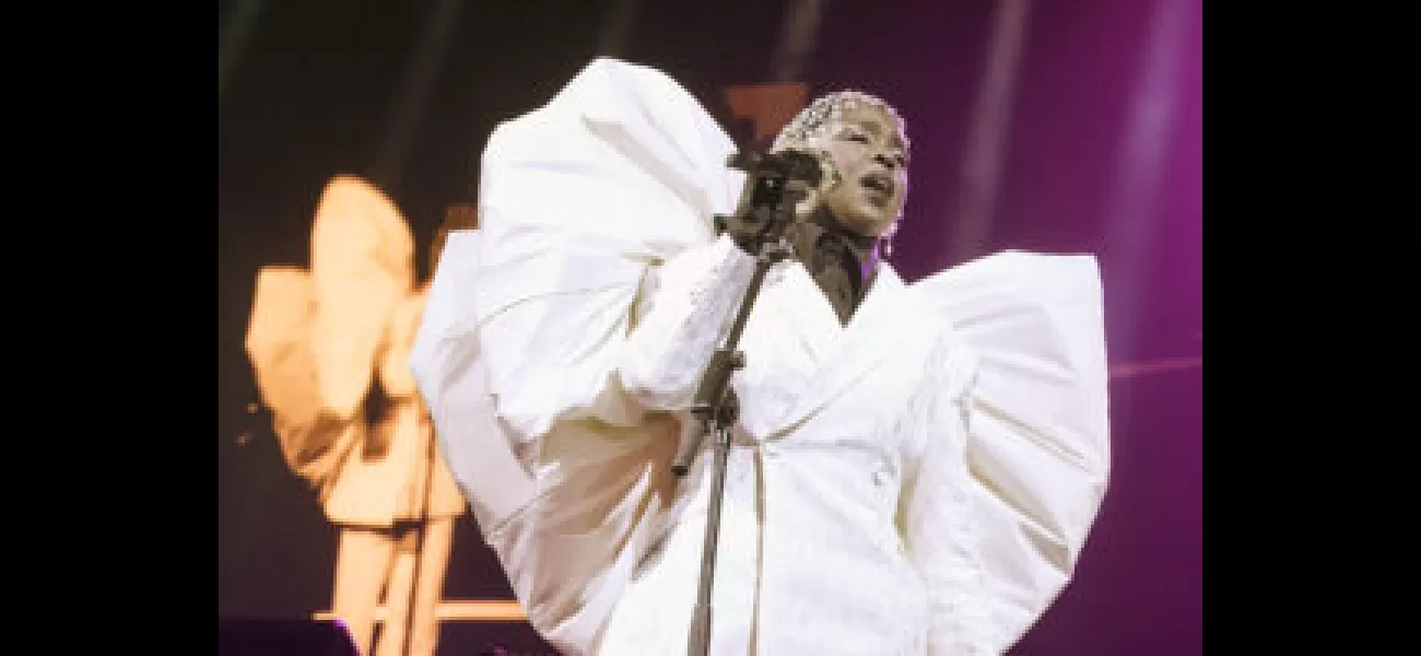 Lauryn Hill postpones Philly show, citing need to 