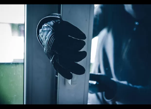 Burglars steal cash and jewellery worth lakhs of rupees in Madhya Pradesh.