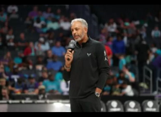 Dell Curry finds joy and contentment after divorce: “Life is wonderful!”