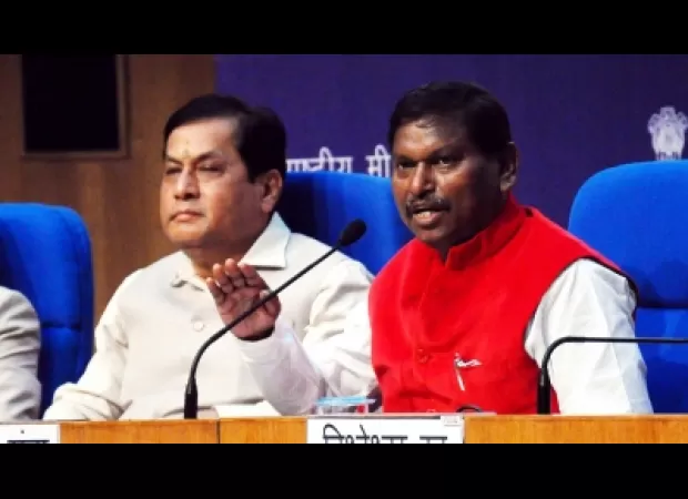 Arjun Munda argues that Congress has not addressed the rights of tribal people.