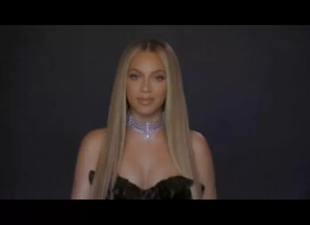 Beyoncé announces new fragrance, 