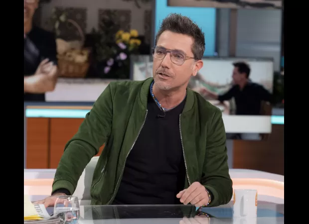 TV star in terrifying crash, blood everywhere.