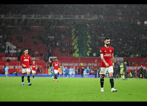 Roy Keane suggests that Ten Hag should remove the captaincy from Fernandes.