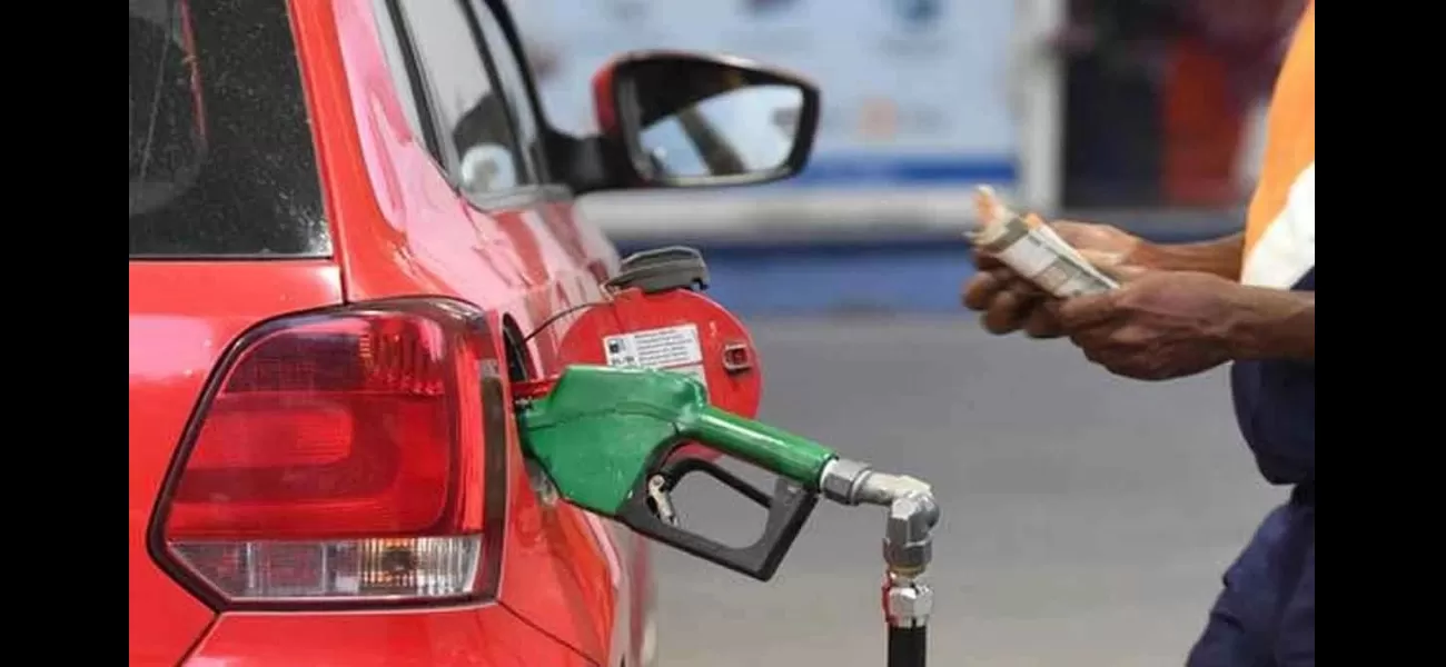 Petrol, Diesel rates remain same on Nov 4 across cities incl. Mumbai, Delhi & Chennai.