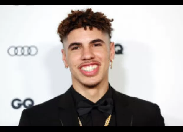 LaMelo Ball sets Charlotte Hornets record with 30-point triple-double.