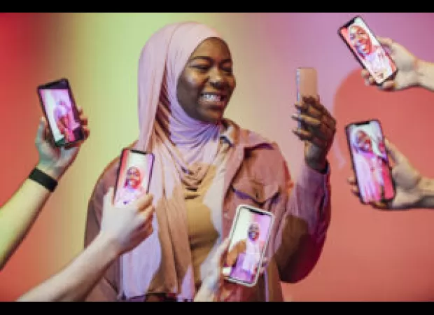 Influencers demand equal pay at awards ceremony honoring Black women in digital media.