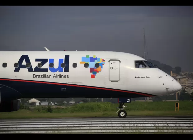 Woman found dead in her business class seat after 10 hours of flight.