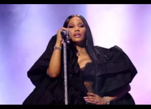 Nicki Minaj reveals past dependence on Percocet, after being prescribed for menstrual cramps.