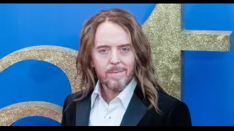 Tim Minchin shared heartbreaking news with his audience during a live performance.