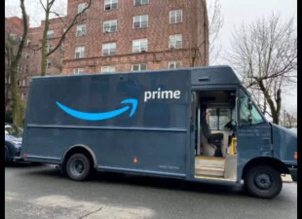 Thieves steal from Amazon truck in Atlanta apartment complex parking lot.