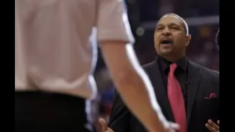 Mark Jackson let go as commentator after Knicks prohibit him from team plane.