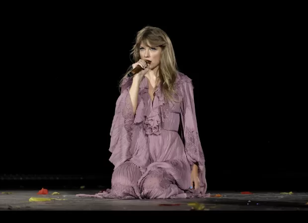 25-year-old Taylor Swift fan tragically dies after being stabbed, shortly after attending her show.