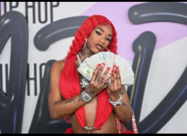 Teacher criticized students for listening to 