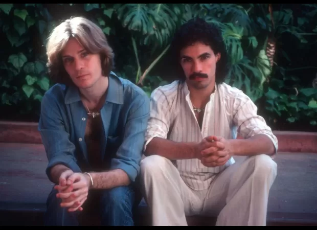 Daryl Hall gets court order preventing John Oates from coming near him following lawsuit.