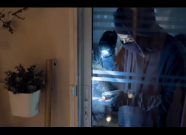 Fayette Co. deputies stopped a suspected burglar in an early morning incident in Georgia.