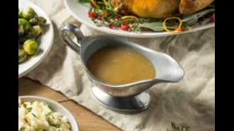 Hy-Vee recalls mislabeled turkey gravy, check yours for accuracy.