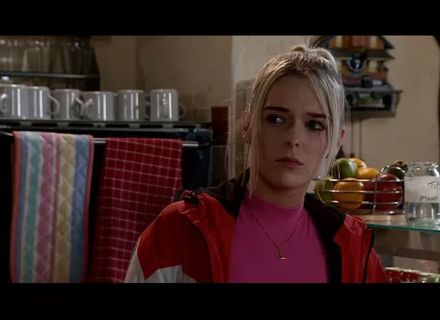 Shona angrily confronts Lauren over her actions toward Roy in a new Corrie spoiler clip.