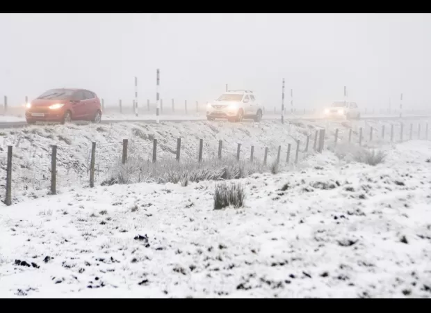 Met Office predicts snowfall this week after first UK flakes fall.