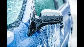 People are finding a way to quickly defrost car windows, but don't try any risky 