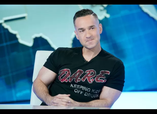 TV star spent $500K on cocaine and smuggled 200 pills into Italy for a performance.