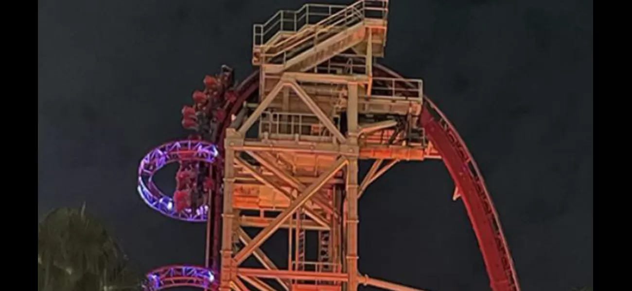 Riders stuck in vertical position on Thanksgiving night on roller coaster.