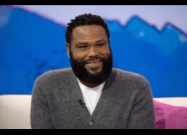 Anthony Anderson cracks jokes for Charmin's new 