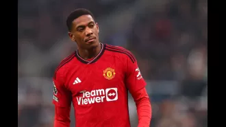 Erik ten Hag yelled at Anthony Martial for bad play vs. Newcastle.