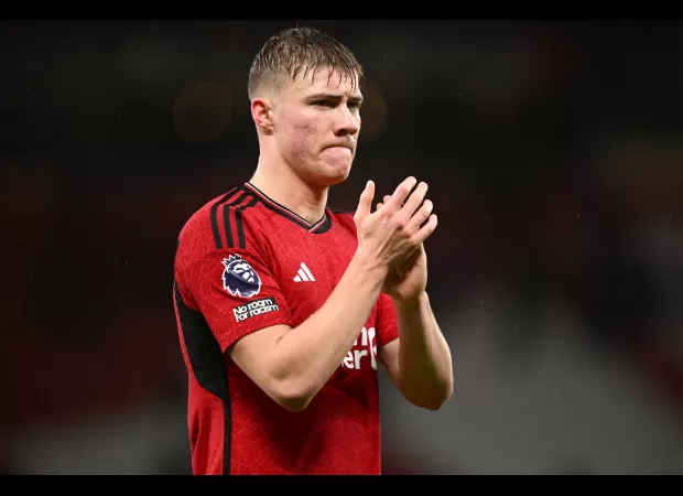 Ferdinand suggests five wingers to aid Hojlund's goal-scoring ability at Manchester United.