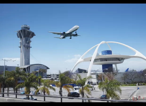 Man travels to LA with no documents, no memory of how he got there.