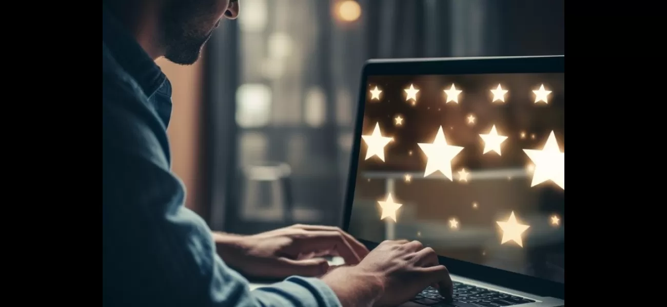 Respond to reviews & feedback online with these 10 tips to build customer relationships.