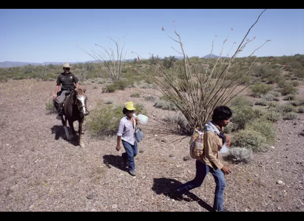 Texas Gov. Abbott moves migrants to Midwest, creating disruption in Chicago.