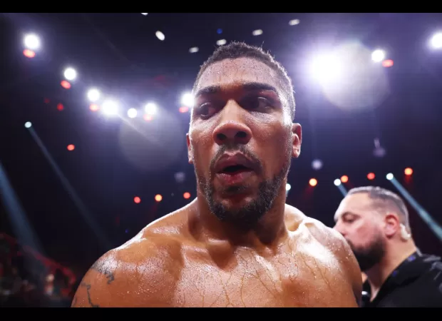 Anthony Joshua congratulates Tyson Fury on his success, after a successful win against Otto Wallin.